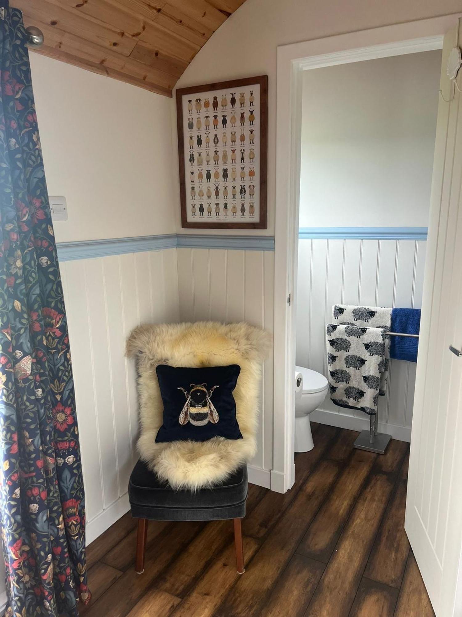 Wee Shepherds Hut Maybole ภายนอก รูปภาพ